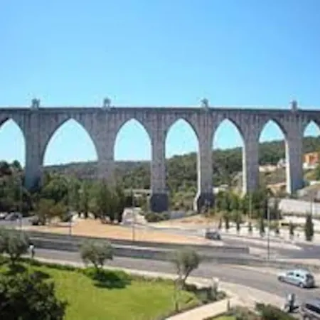 Amalia Lisboa